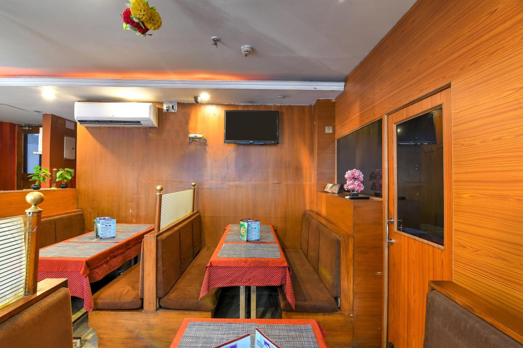 Brill Raj Palace Near City Centre 2 コルカタ エクステリア 写真