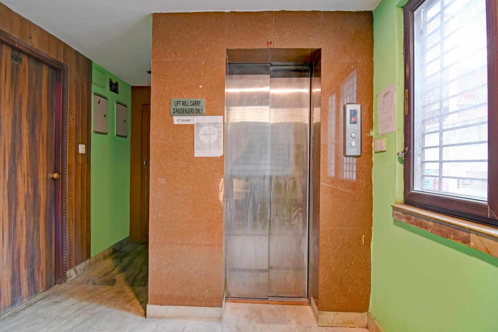 Brill Raj Palace Near City Centre 2 コルカタ エクステリア 写真